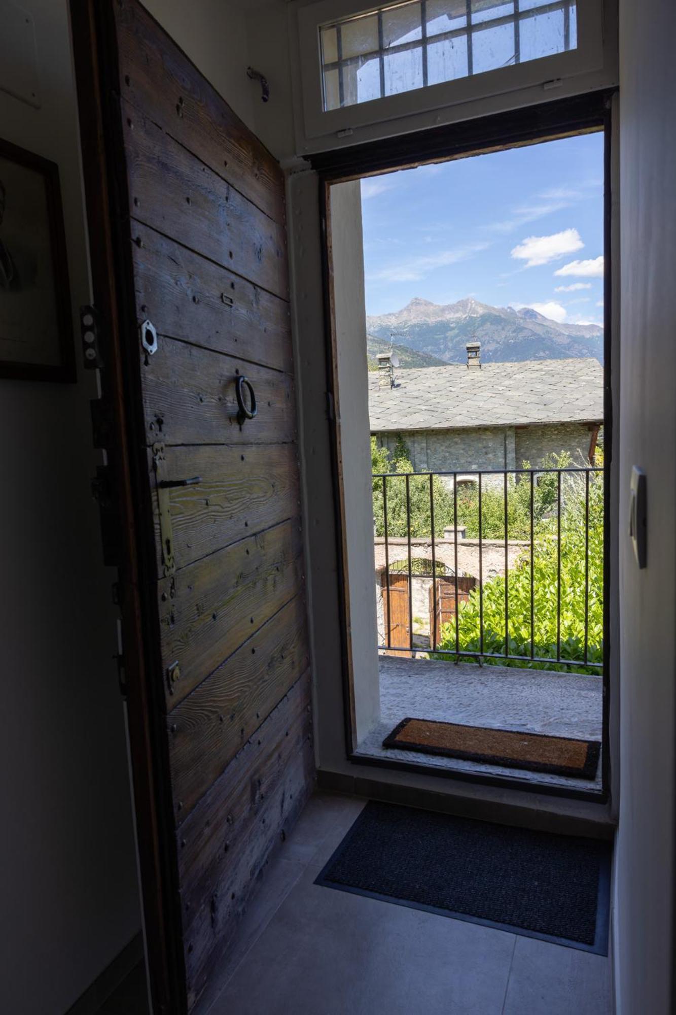 Manor House Lejlighed Aosta Eksteriør billede